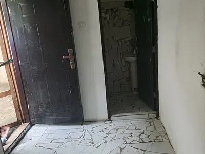 Small Boys Quarter with Kitchen