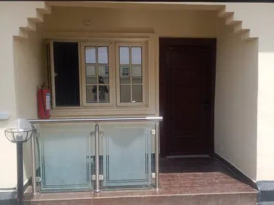 4 Bedroom Terrace