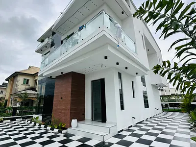 Brand New 5 Bedroom Fully Detached Duplex with BQ & Swimming Pool