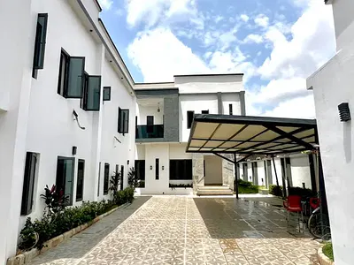 3 Units of Luxury Residential Estate