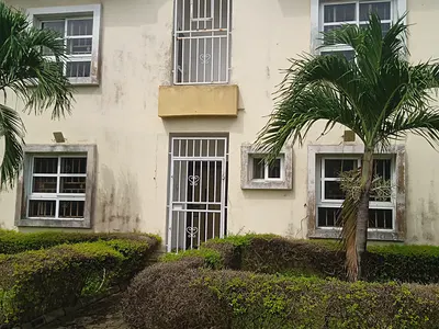 4 Bedroom Duplex with BQ