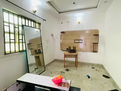 Exotic Pop Standard 1 Bedroom Flat with Federal Light. Upstairs