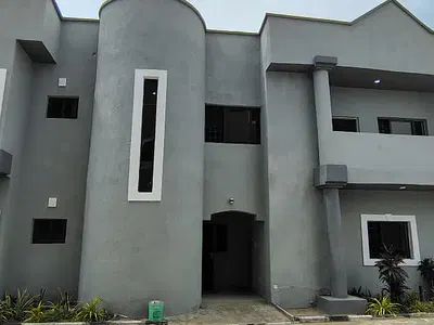 Well Maintained 3 Bedroom Apartment with BQ
