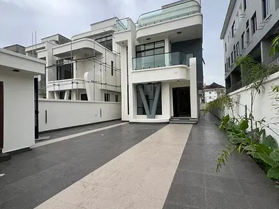 Exquisitively Finished 5 Bedroom Detached Duplex +BQ, Pool, Gym, Cinema