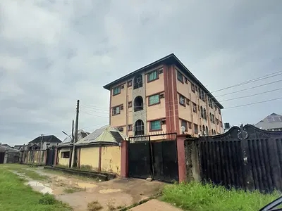 Block of 8 Units of 3 Bedroom Flats on 4 Floors