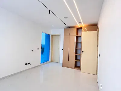 Luxury 6 Bedroom Detached Duplex