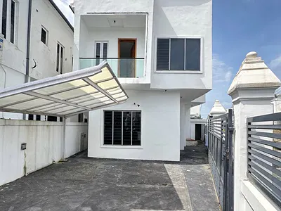 4 Bedroom Fully Detached Duplex with BQ