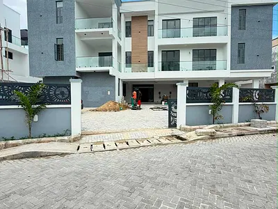 Spacious 2 Bedroom Apartment with En-Suite Rooms
