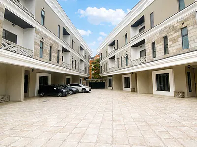 Executive Luxury Massive 5 Bedroom Terrace Duplex with 2 BQ and Pool