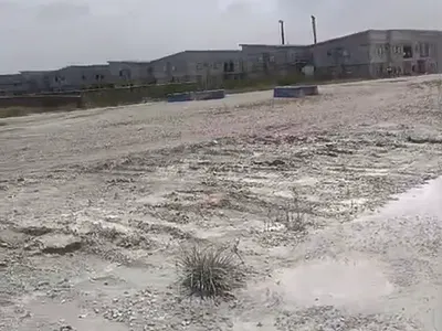 Land Measuring 40 Plots