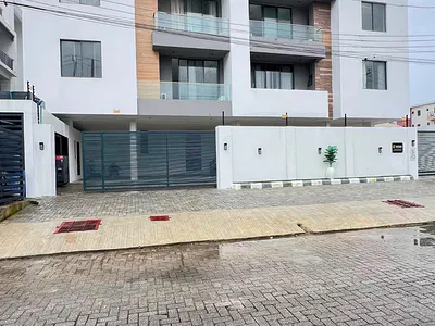 Luxury 2 Bedroom Apartment in Oniru