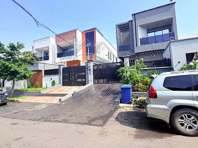 Exquisitely Built 4 Bedroom Fully Detached Duplex with BQ