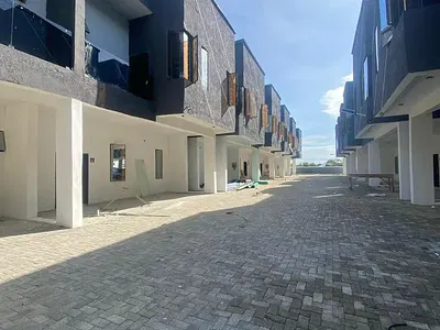 Well Maintained 4 Bedroom Terrace Duplex
