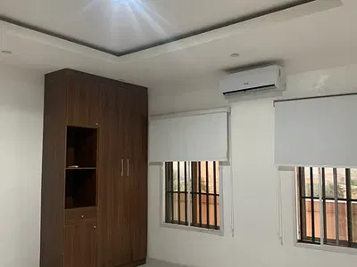 Newly Built 2 Bedroom Penthouse Flat with Swimming Pool & Gym