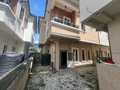 4 Bedrooms Semi Detached Duplex with BQ