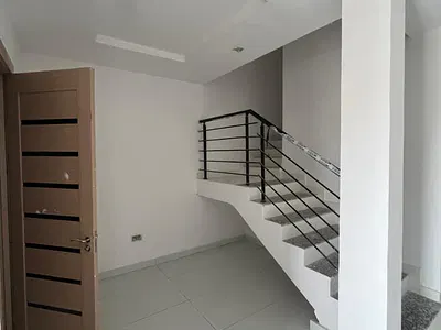 A Spacious 4 Bedroom Terrace with BQ