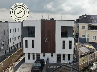 Contemporary 3 Bedroom Semi-Detached Duplex with BQ