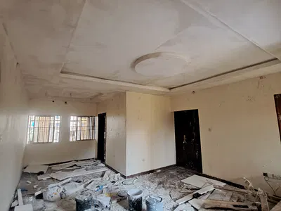 Spaciously Built 3 Bedroom Flat