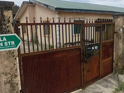Spacious 2 Bedroom Bungalow