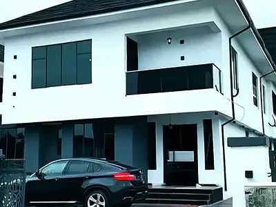 Tastefully Finished 6 Bedroom Detached House with BQ & Swimming Pool