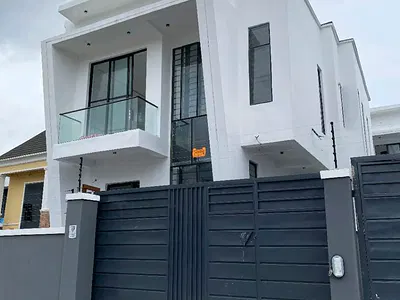 An Exquisite Newly Built 5 Bedroom Fully Detached Duplex +BQ