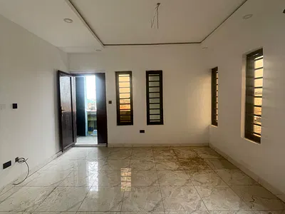 Newly Built 2 Bedroom Upstairs Apartment