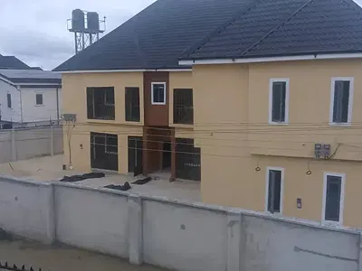 1 & 2 Bedroom Flats