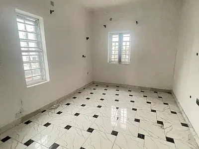 Fully Serviced 2 Bedroom Flat