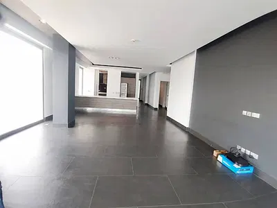 Luxury 3 Bedroom Flat with BQ