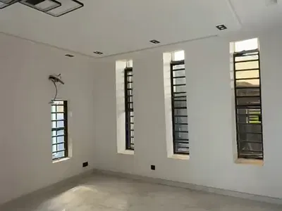 5 Bed Fully Detached Duplex