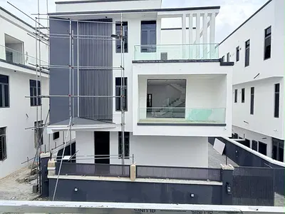 5 Bedroom Detached Duplex + BQ