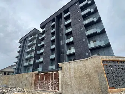 3 Bedroom Apartment with a Room BQ in a Flood Free Area