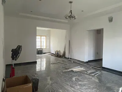 Luxury 3 Bedroom Spacious Fully Serviced Apartment with BQ and Ac