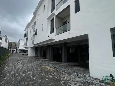 3 Bedroom Apartment