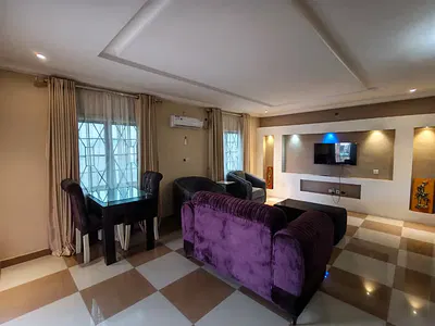 Spacious 2-Bedrooms Apartment with Balcony