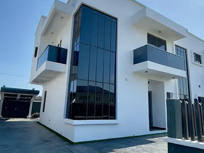 Homely 5bedroom Detached Duplex with Pool, Gazebo