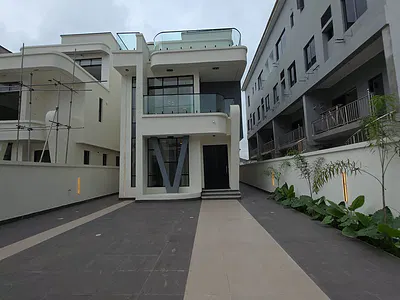Premium 5 Bedroom Detached Duplex with Swimming Pool, Cinema