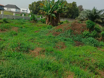 684SQM Bare Residential Serviced Land