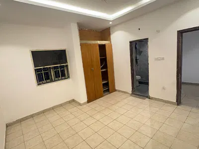 Newly Renovated Standard 1bedroom Apartment Upstairs and Downstairs