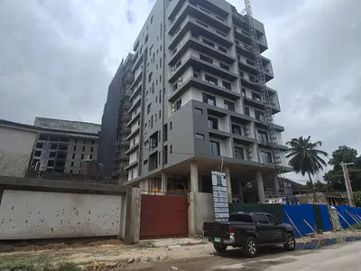 Luxurious 4 Bedroom Maisonette with BQ