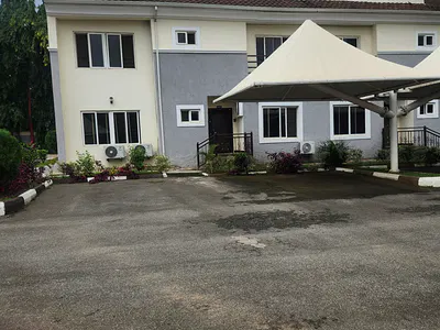 5bedroom Terrace Duplex with Bq, Gym, Gen, Sc, Sw/Pool, Tarred Rd