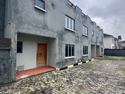 3 Bedroom Terrace Duplex with a Room BQ