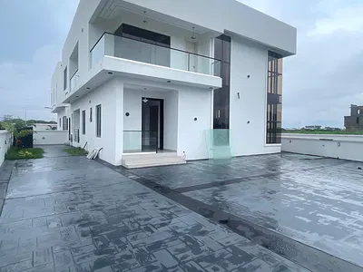 4 Bedroom Fully Detached Duplex