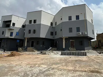 Fully Furnished 2 Bedrooms Apartments
