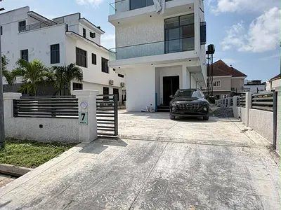 Standard 5 Bedroom Detached Duplex with Gym and Swimming Pool