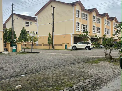 Mini Flat (1 Bedroom Apartment)
