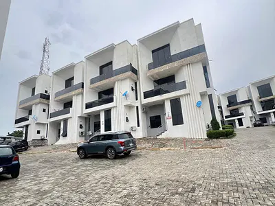 Luxury 4-Bedroom Terrace Duplex with BQ
