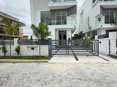 Standard 5 Bedroom Detached Duplex with Swimming Pool and Gym