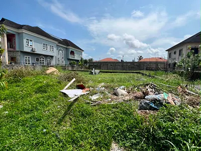 Buy and Build Land Available for Sale in Premium Estate