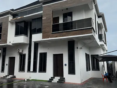 Luxury 4-Bedroom Semi-Detached Duplex with Excellent Facility